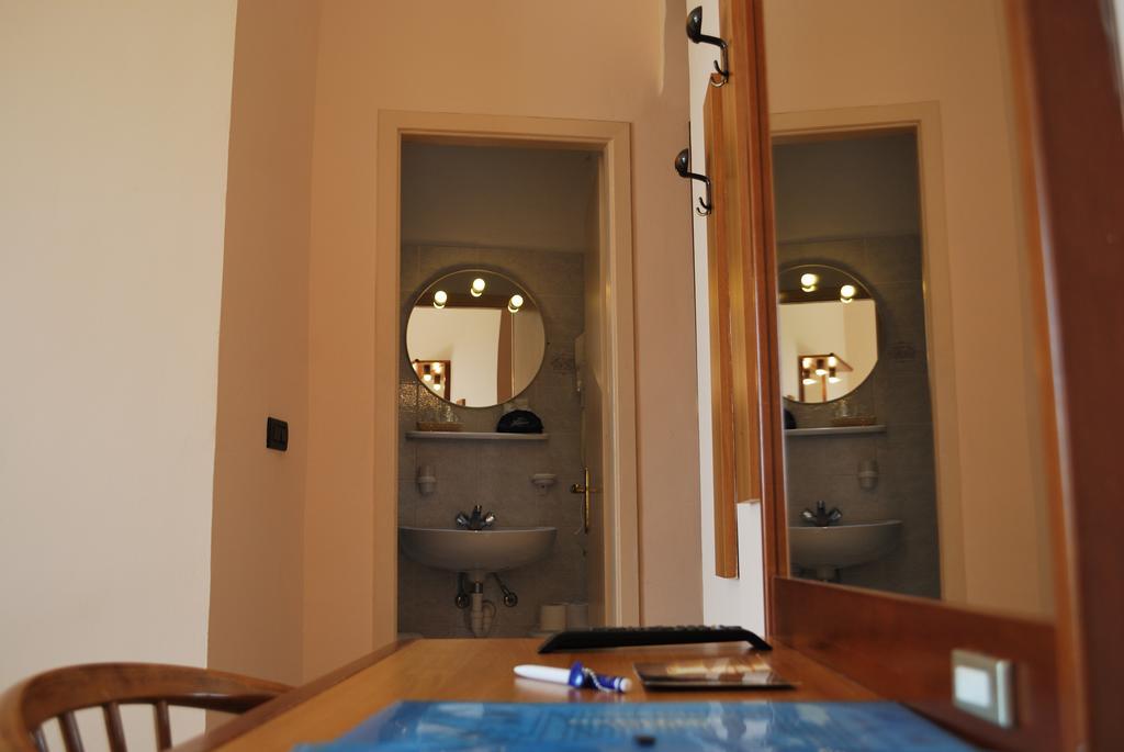 Hotel Galleano Laigueglia Phòng bức ảnh