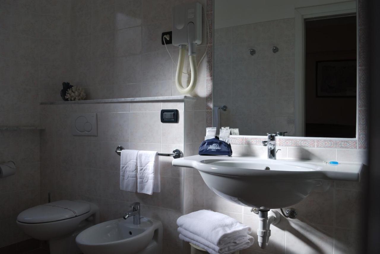 Hotel Galleano Laigueglia Ngoại thất bức ảnh
